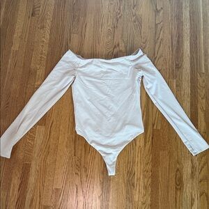Alice + Olivia Cream Long Sleeve Bodysuit